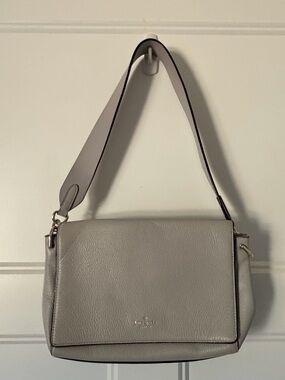Kate Spade Classic Pebbled Leather Shoulder Bag in Light Gray